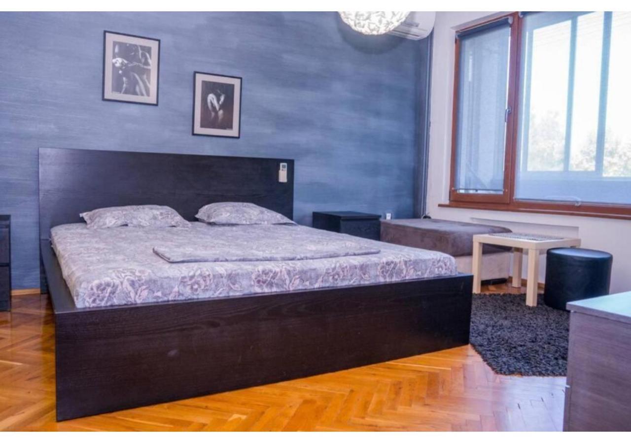 Luxury Apartment On The First Line To The Sea Бургас Экстерьер фото